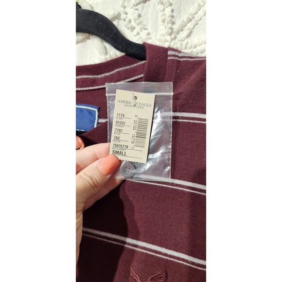American Eagle Henley Mens S Maroon Striped Preppy Classic Collegiate NWT - Picture 4 of 12